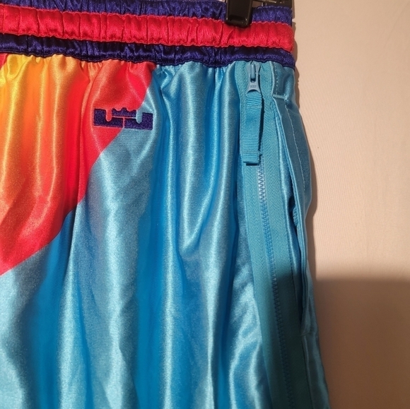 Nike Lebron James Space Jam New Legacy Tune Squad Shorts DJ3869-434 Size Small - Picture 5 of 10